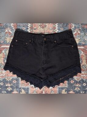 Free People Lace Trim Denim Shorts – Black | Size 27